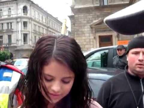 Selena Gomez signs autographs for fans in Budapest