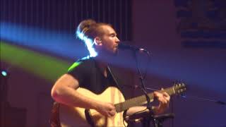 Newton Faulkner - U. F. O. / Gone In The Morning / Write It On Your Skin @ Worthing Assembly Hall
