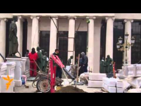 Нови скулптури в Скопие