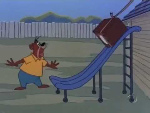 Álbum da Família Urso - O Desastrado no Telhado - Mas que Hóspede - (720p)