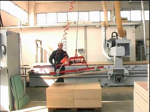 21. Column crane (BPCC) with vacuum lifter for wood - PNT3F - Elephant