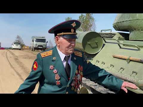 В Бурятии танк Т-34 привезли  к дому ветерана-танкиста Ивана Голощапова