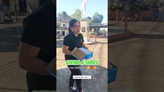 Download lagu GIVING a shoes to my followers! 😊❤👊 #kindness #kujajietv mp3