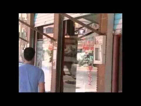 توزيع العدد الثاني عشر من جريدة "طلعنا عالحرية" في مدينة الحسكة