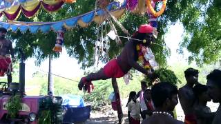 preview picture of video 'kulasekarapattinam sri mutharamman temple dasara thiru vizha 2014 azhagu'