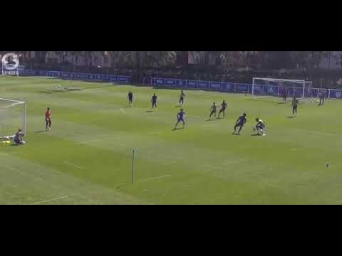 Lebo Mothiba in training at RC Strasbourg 🇿🇦🇿🇦