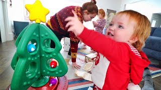 our FAMiLY CHRISTMAS TREE!! Niko Learns to decorate ornaments and Adley makes magic holiday potion!