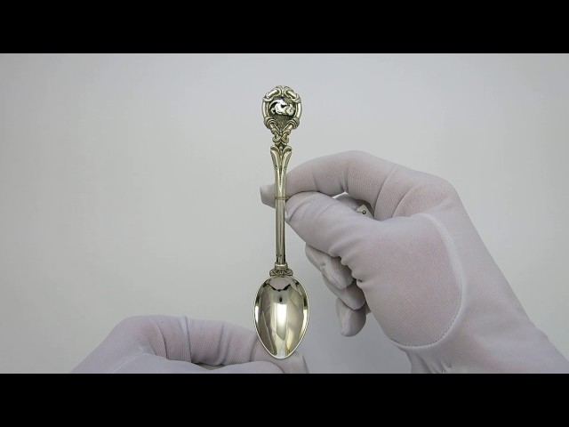 Серебряная ложка знак зодиака "Козерог" Видеообзор