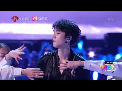 【TFBOYS 王俊凱】王俊凱2025跨年演唱會驚艷開場 唱跳濕身舞台BEAUTIFUL引爆新年第一熱搜【Karry Wang Junkai】