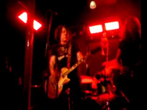 The DeRellas - Lookin' For You / Live @ The Gaff 18.03.2010