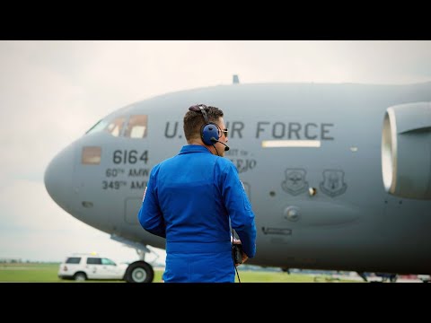 Committed to Excellence | LT Brian "MO" Abe, Blue Angels Maintenance Officer