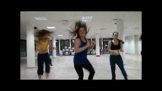 Zumba ® Fitness  with Ann Z-- Oye Baby   Pitbull feat  Nicola Fasano