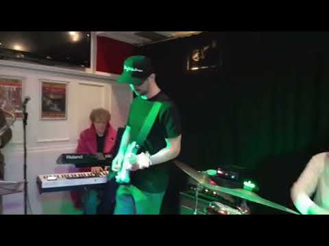 Alex Clou - Live Fusion Jam Part 2 (Suhr Hedgehog live in action)