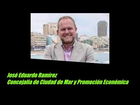 Algas putrefactas en una Playa de San Cristóbal en Las Palmas de Gran Canaria