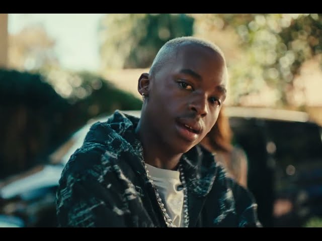 Video zu 'Isaka' ansehen