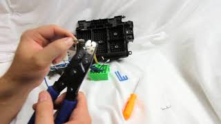 Silverado Sierra GMT-800 Truck / SUV Fusebox and connector wiring repair