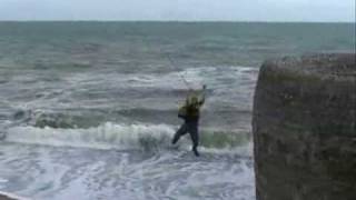 preview picture of video 'Brighton Kite Jumping EXTREME'