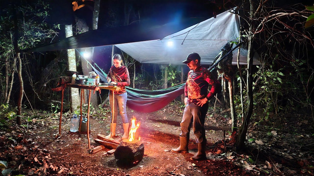 Acampamos e DORMIMOS  no MATO acampamento difícil