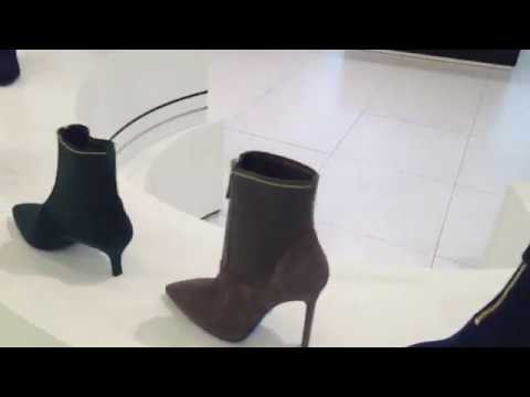 download lagu mp3 mp4 Loriblu Shoes Price, download lagu Loriblu Shoes Price gratis, unduh video klip Loriblu Shoes Price