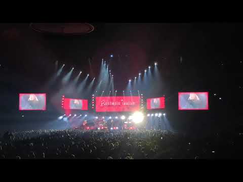 Raskasta Joulua 2019 Hartwall Arena - Intro + Me käymme Joulun viettohon