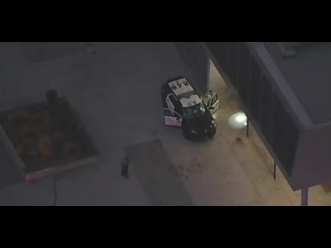 2 LA County Deputies shot in Compton