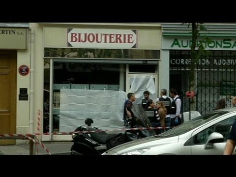 Un braqueur abattu par un bijoutier en plein Paris
