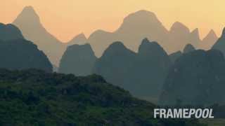 preview picture of video 'Lijiang Valley, Li River, Guilin China'