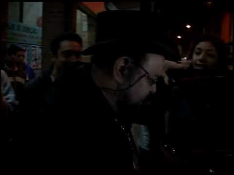 Sequestro de Unhas Gigantes