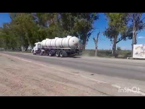 Camiones en cruce de RP158 Y RN19 , San Francisco , Cordoba , video 77 . SUSCRIBITE !!