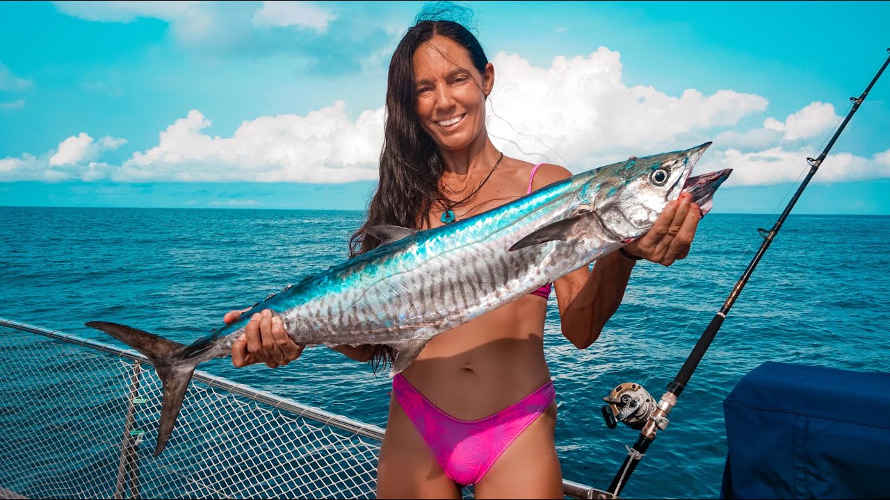 CATCHING MONSTER FISH FROM A SAILBOAT | Sailing Nandji... Ep 390