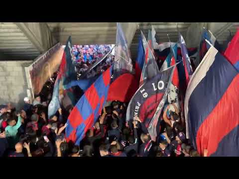 "Entrada de La Butteler vs Godoy Cruz - Copa de la Liga // Varios" Barra: La Gloriosa Butteler &bull; Club: San Lorenzo &bull; País: Argentina
