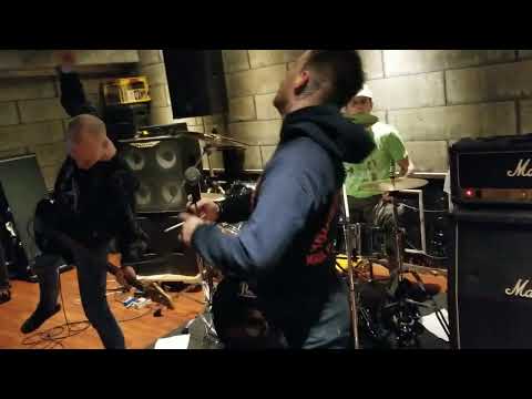 Pressure pact at pitbar