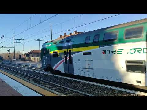 TSR R3 022 Trenord in arrivo a Fino Mornasco