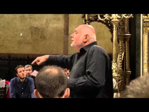 imagini dintr-o repetiţie (nr. 1) cu dirijorul Dan Mihai Goia