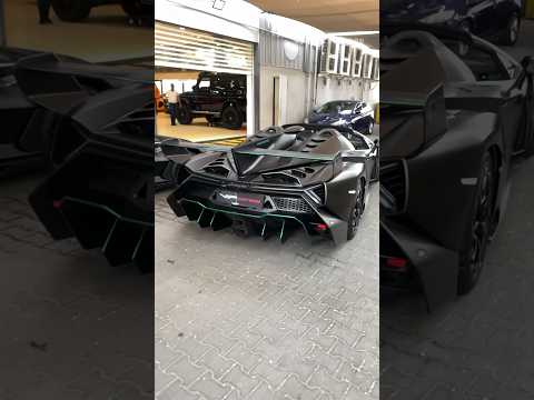 Lamborghini Veneno vs Sian - Sound Check