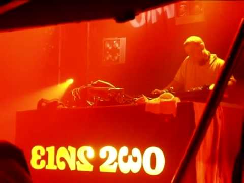 Eins Zwo feat. Samy Deluxe & Falk - Wort Drauf