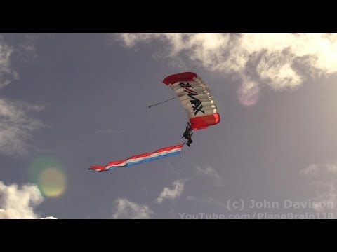 2017 Wings Over Houston Air Show - Parachute Jump, F-16, Michael Wiskus, & Shockwave