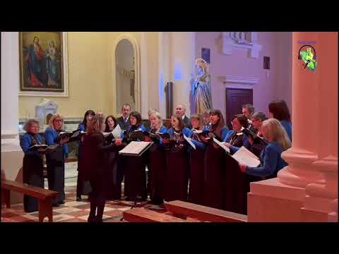 "Happy XMas" eseguita dal coro Decima Sinfonia di Pescasseroli nella chiesa di S.Salvo (CH), 4/12/22