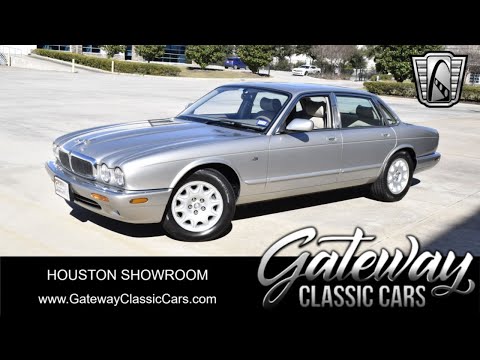 1999 Jaguar XJ8 (CC-1918779) for sale in O'Fallon, Illinois