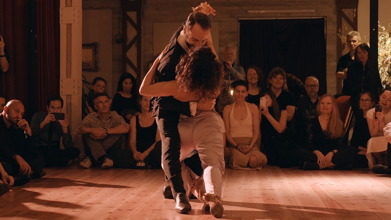 Video thumbnail for Lorena Tarantino and Gianpiero Galdi – Es la Vida at Tangoloft Berlin 2025