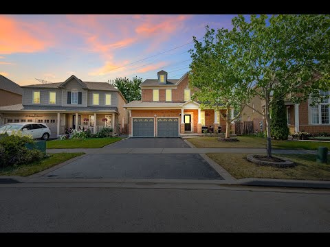 14 Grainger Crescent, Ajax