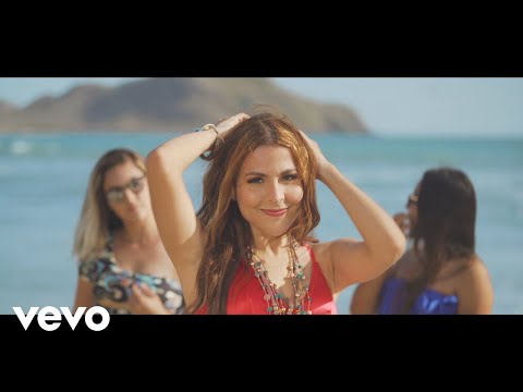 Sofía Blumer - Solita En La Playa