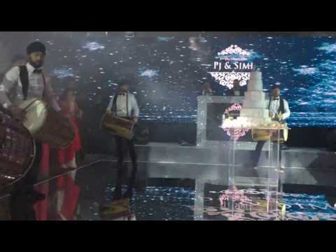 IMPERIAL DRUMMERS FT. CHRIS WILLIAMS - WEMBLEY HILTON ENTRANCE