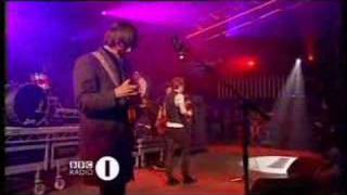 Radio 1: Kaiser Chiefs, I Can Do It Without You