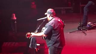 Luke Combs - Can I Get An Outlaw?, live at Thompson Boling Arena, Knoxville, 15 February 2019