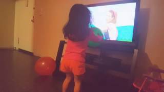 Pica pica - yo tengo una casita, mi baby bailando..