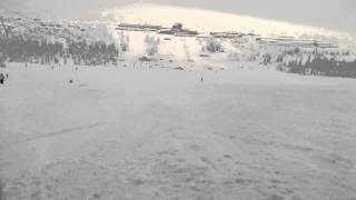 preview picture of video 'Downhill snowboarding at Högfjällshotellet Sälen.'