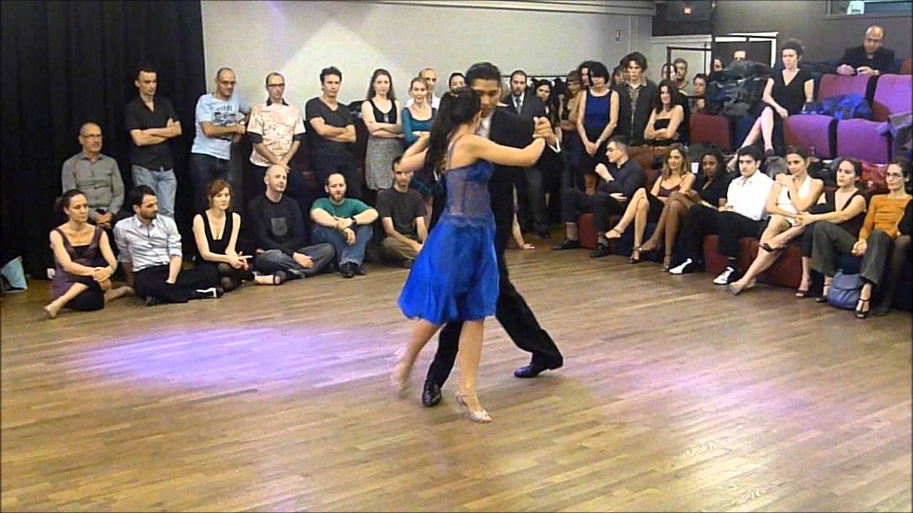 Florencia Labiano & Hernan Rodriguez  El colectivo - Paris 3.