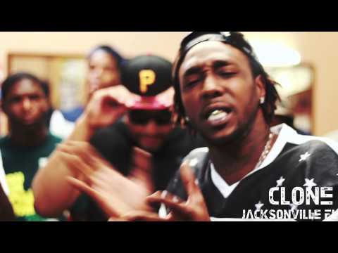 Freddy Snub vs Clone