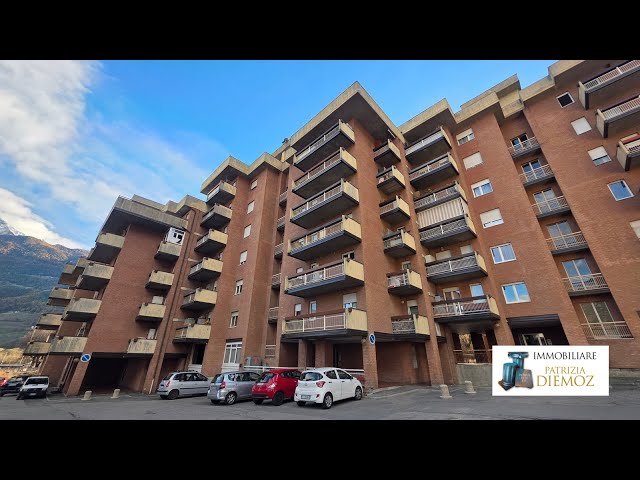 Alloggio con 2 camere in via Montmayeur